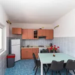 Gorgeous In With Jacuzzi Vakantiehuis